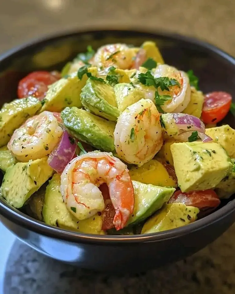 🍤 Shrimp and Avocado Salad 🥑🍅