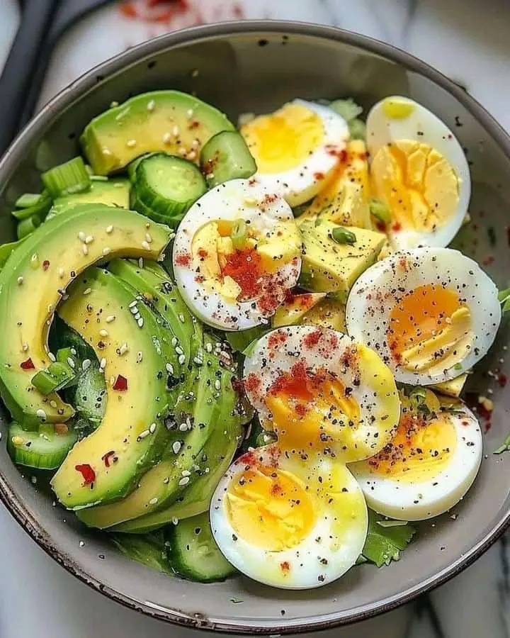 Spicy Avocado & Egg Salad Bowl