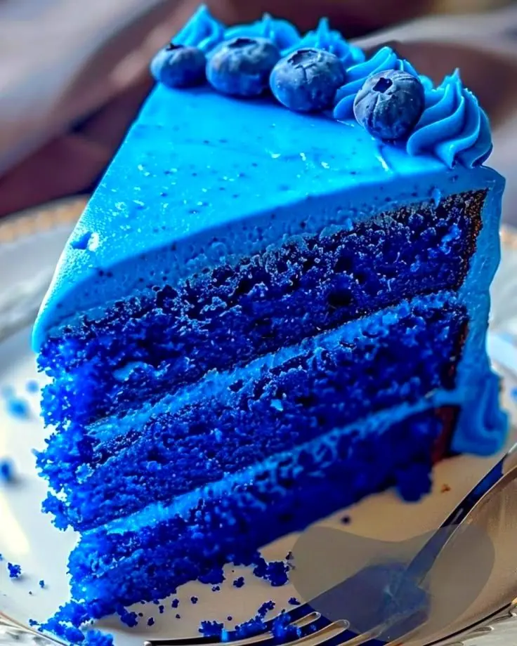 BLUE VELVET CAKE