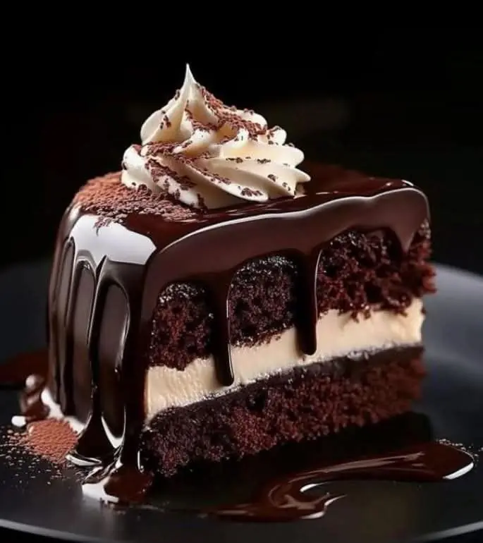 Chocolate Almond Caramel Layer Cake 🥥🍫