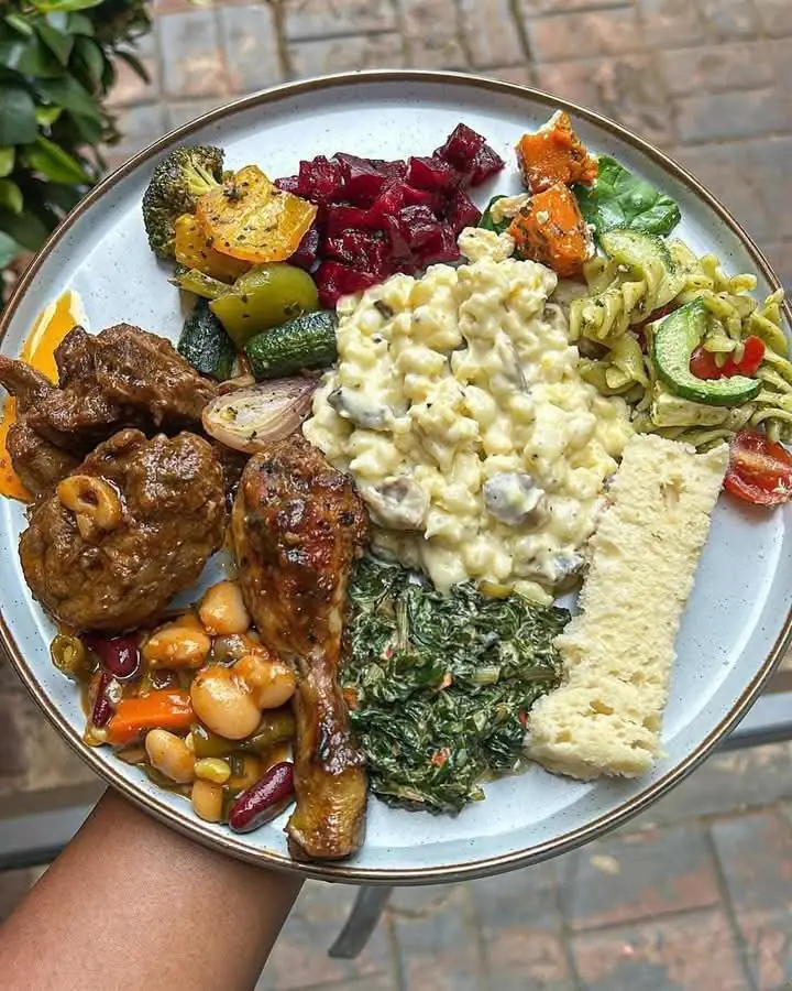 🌿 Creamy Garlic Spinach (African-style or Soul-food inspired)