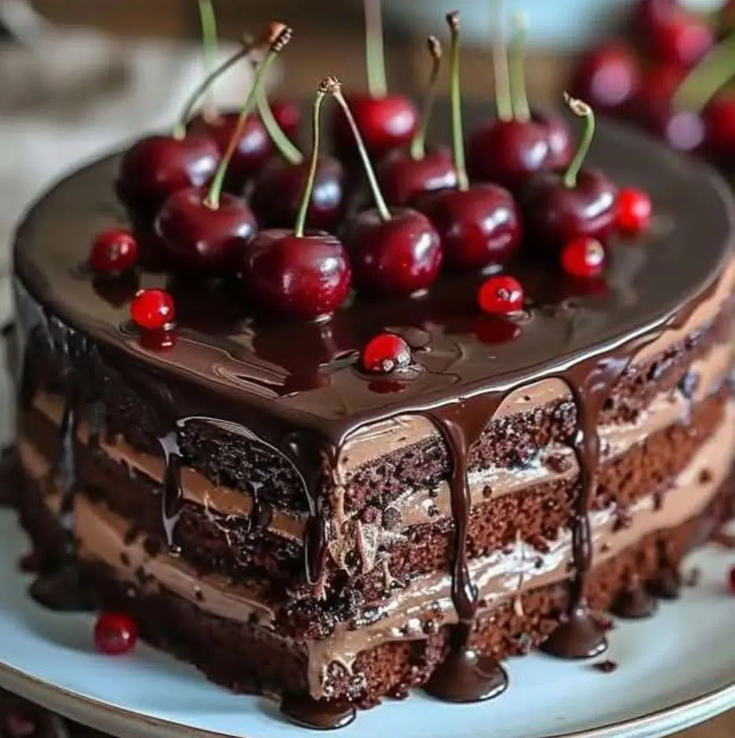 💕😋 Cherry Chocolate Dream Cake 😋💕