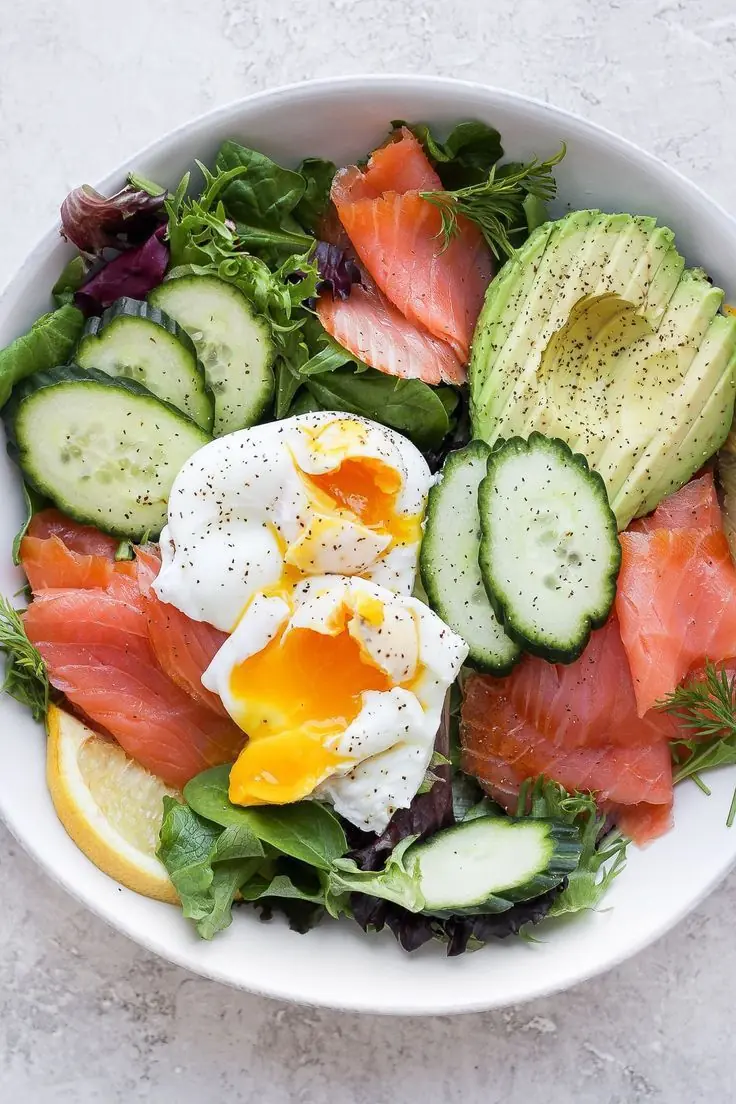 Smoked Salmon, Avocado & Poached Egg Salad
