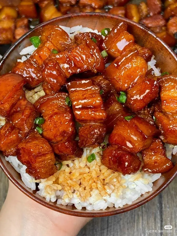 Chinese Braised Pork Belly (Hong Shao Rou)