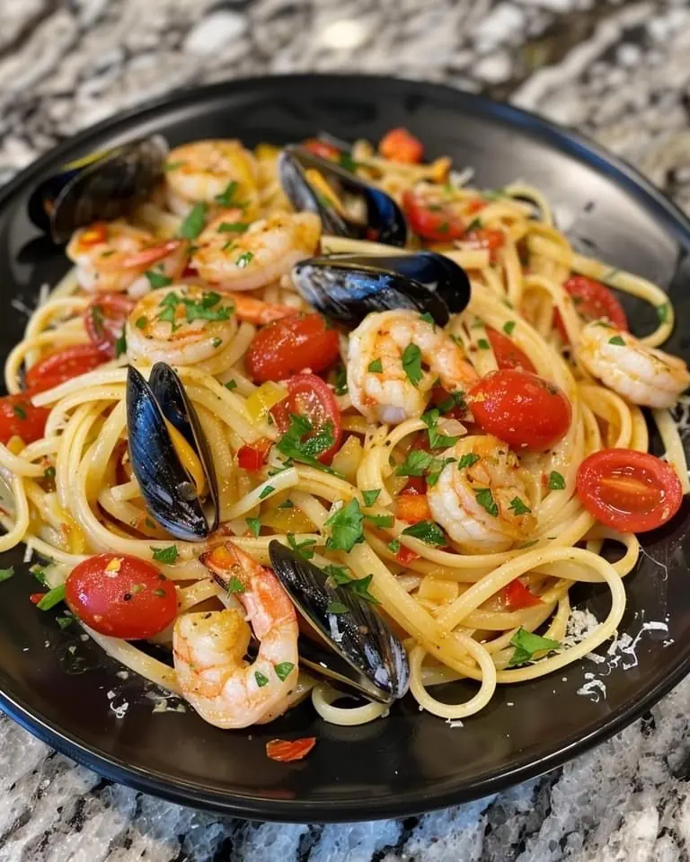 🍝 Seafood Linguine with Shrimp & Mussels