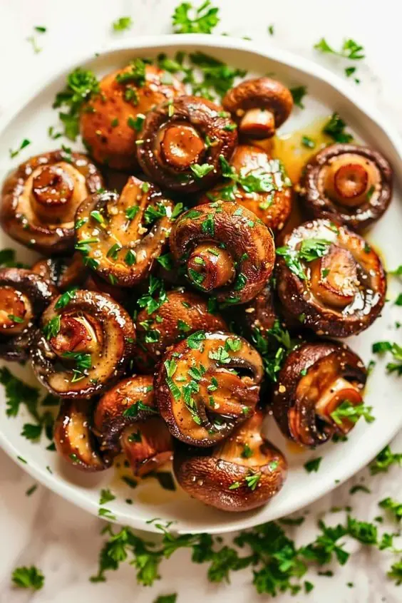 arlic Butter Sautéed Mushrooms – Juicy, Glossy & Deeply Savory