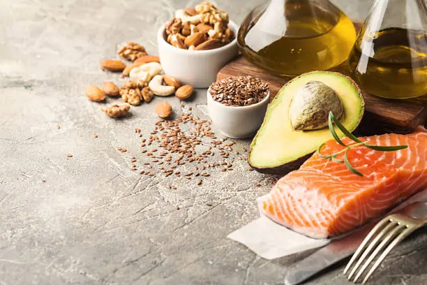 Why Adding Healthy Fats Makes Meals More Satisfying — And Why Your Brain Notices