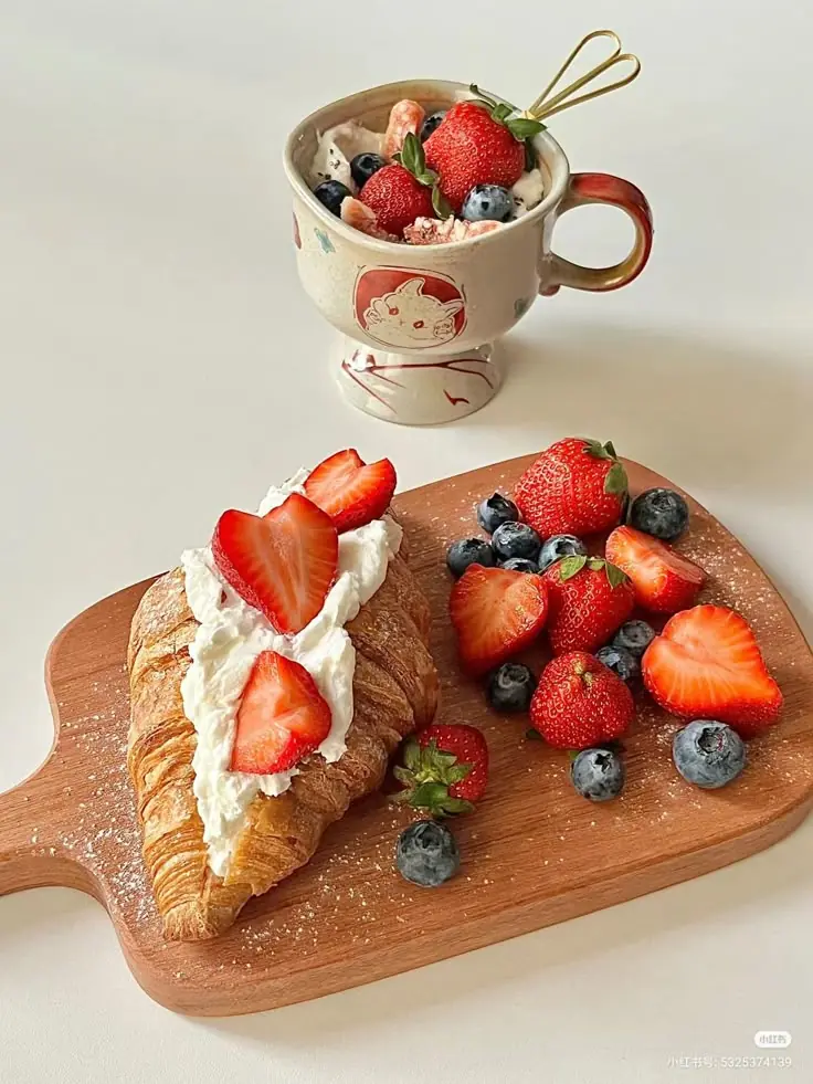 Strawberry & Cream Croissants