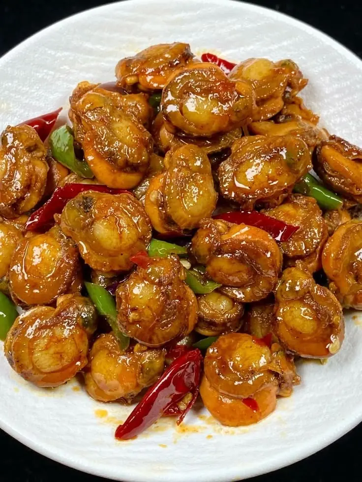 Stir-Fried Baby Clams with Garlic and Chili