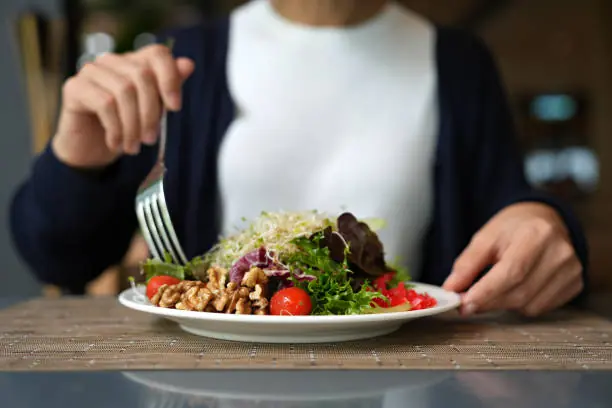 Why “Eating Clean” Can Backfire Mentally