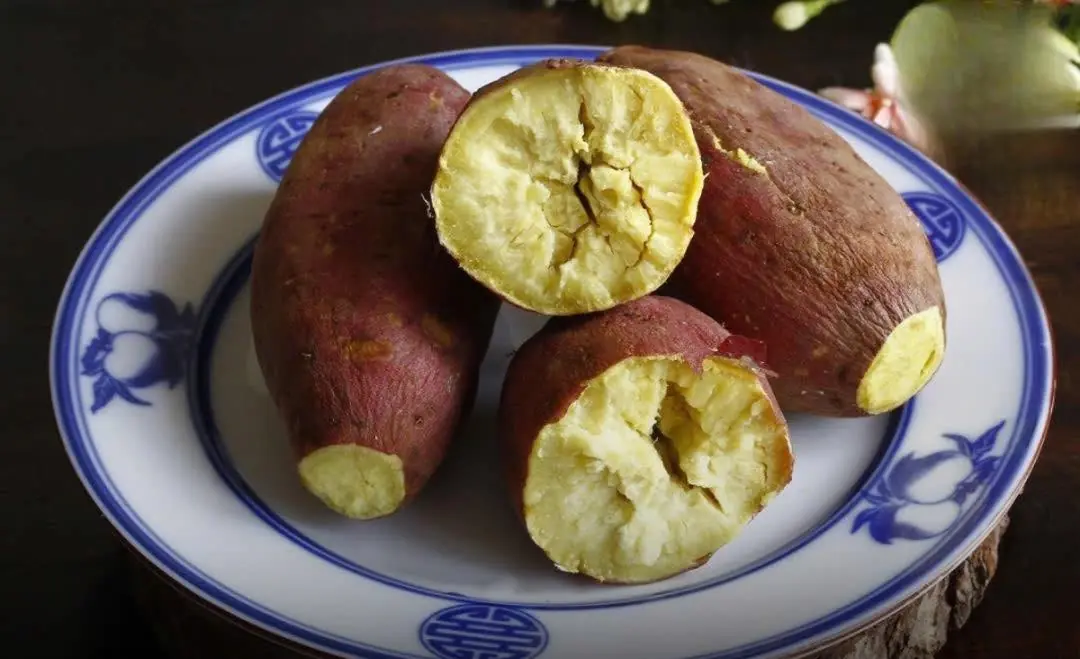 This "strongest anti-cancer food" is widely available in every market at a cheap price: