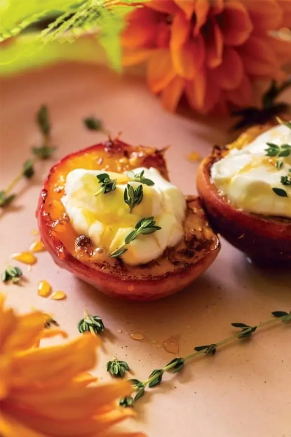 Grilled Peaches with Honey – A Simple, Elegant Fruit Dessert with Warm Summer Flavors