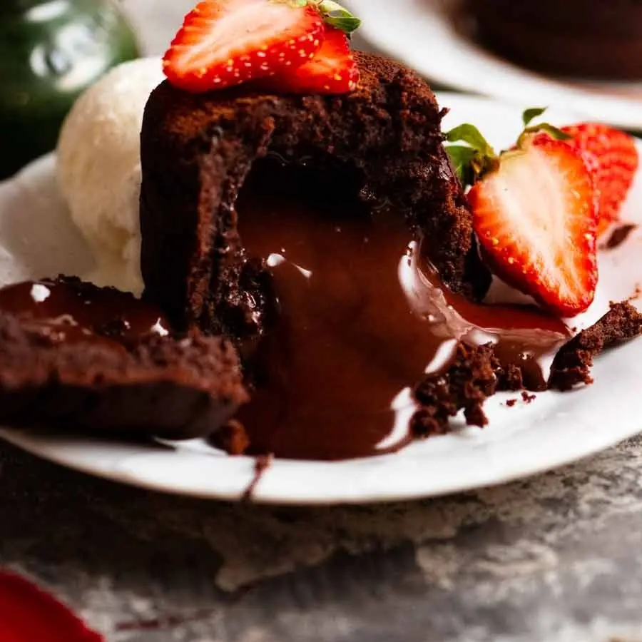 Chocolate Lava Cake – A Rich, Molten-Centered Dessert for Indulgent Evenings