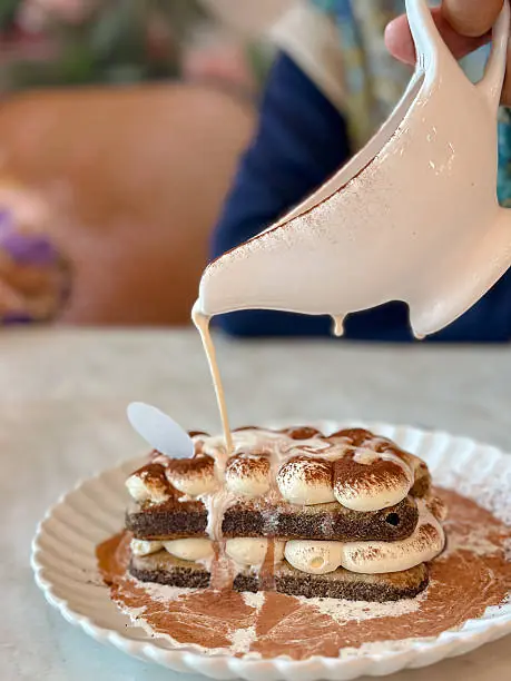 Classic Tiramisu – A Light, Creamy Italian Dessert with Coffee and Cocoa Layers