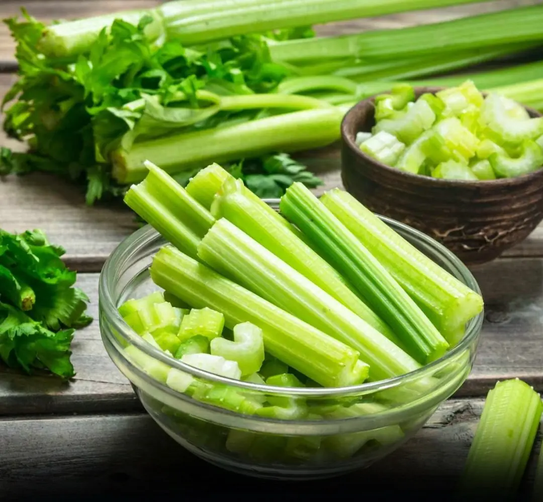 Proven Health Benefits of Celery & Nutrition Facts (Evidence Based)