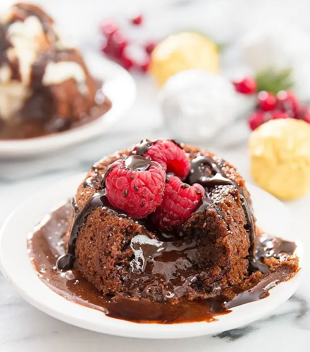 Molten Nutella Lava Cakes – Soft Chocolate Cakes with a Flowing Nutella Center