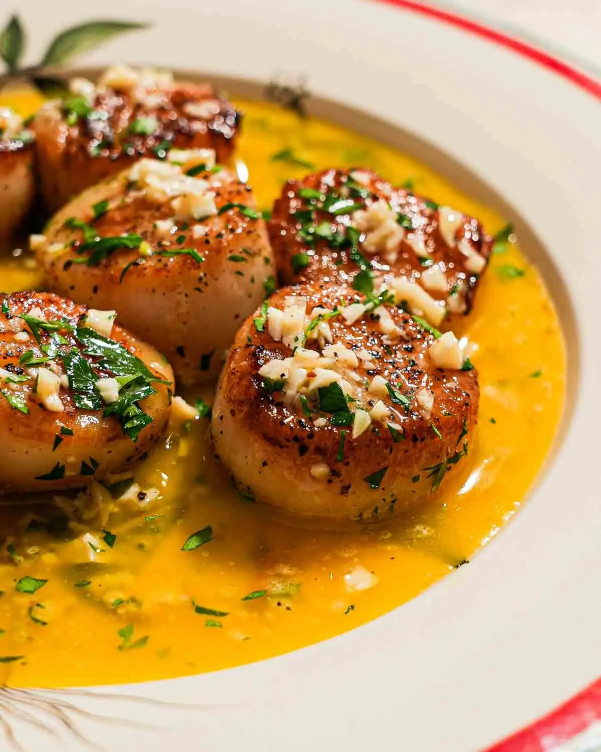 Lemon Butter Garlic Scallops – Golden Pan-Seared Scallops with Bright Lemon Butter Sauce