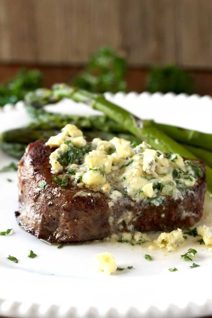 Blue Cheese Butter Steak – Pan-Seared Steak with Melting Blue Cheese Butter