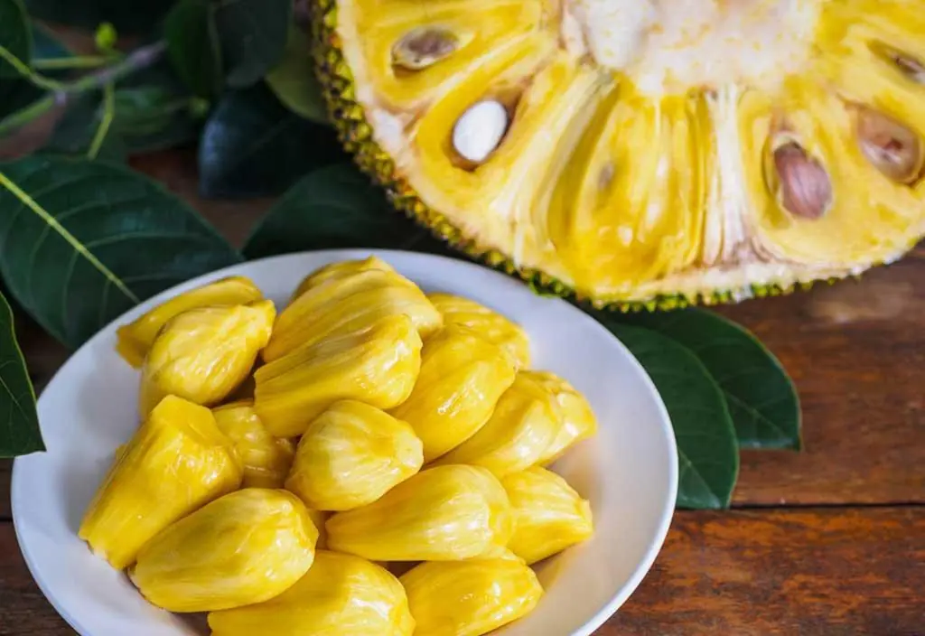 If you belong to one of these five groups, you should stay away from jackfruit