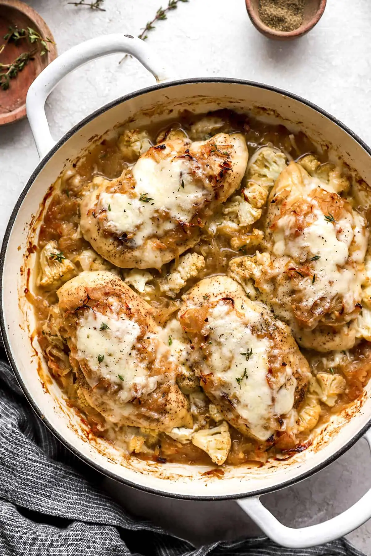 Smothered French Onion Chicken – Juicy Chicken with Caramelized Onions and Melted Cheese