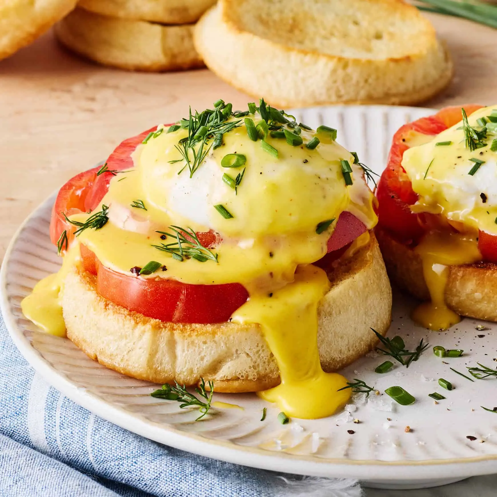 Eggs Benedict – Poached Eggs with Flowing Yolk and Silky Hollandaise