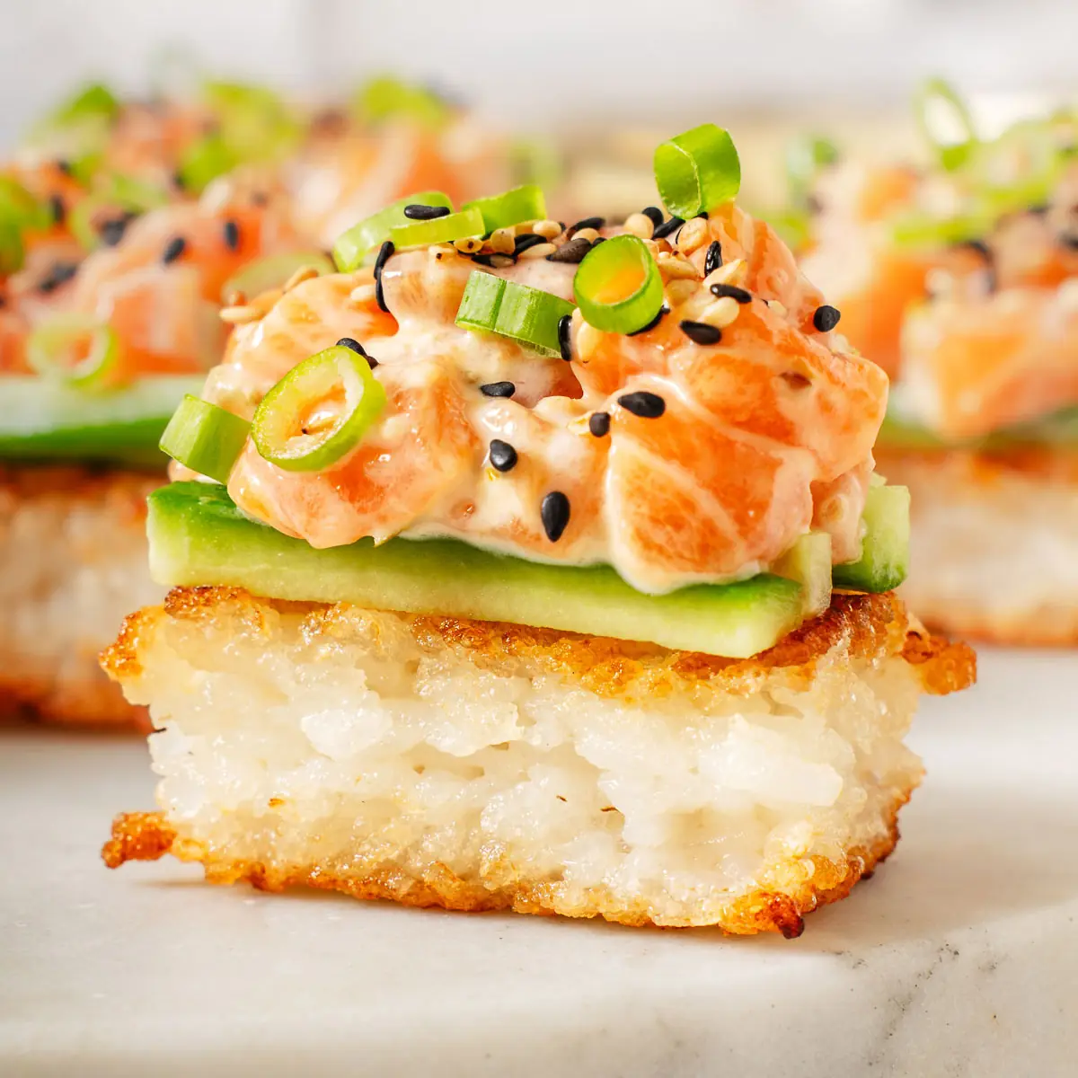 Crispy Rice Salmon – Crunchy Rice with Salmon and Spicy Mayo Drizzle