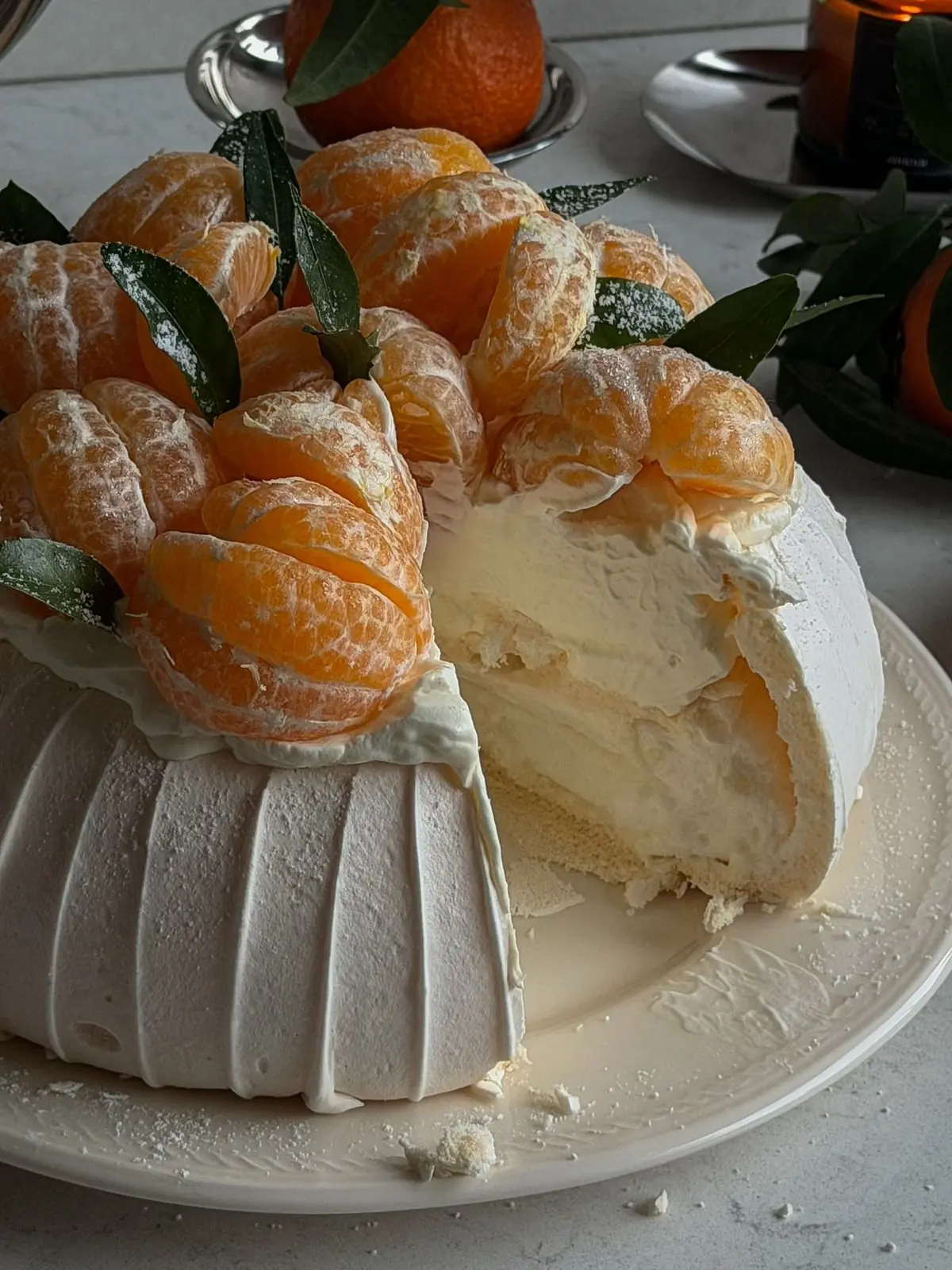 🍊 Mandarin Cream Pavlova Cake (Light, Airy & Citrus Fresh)