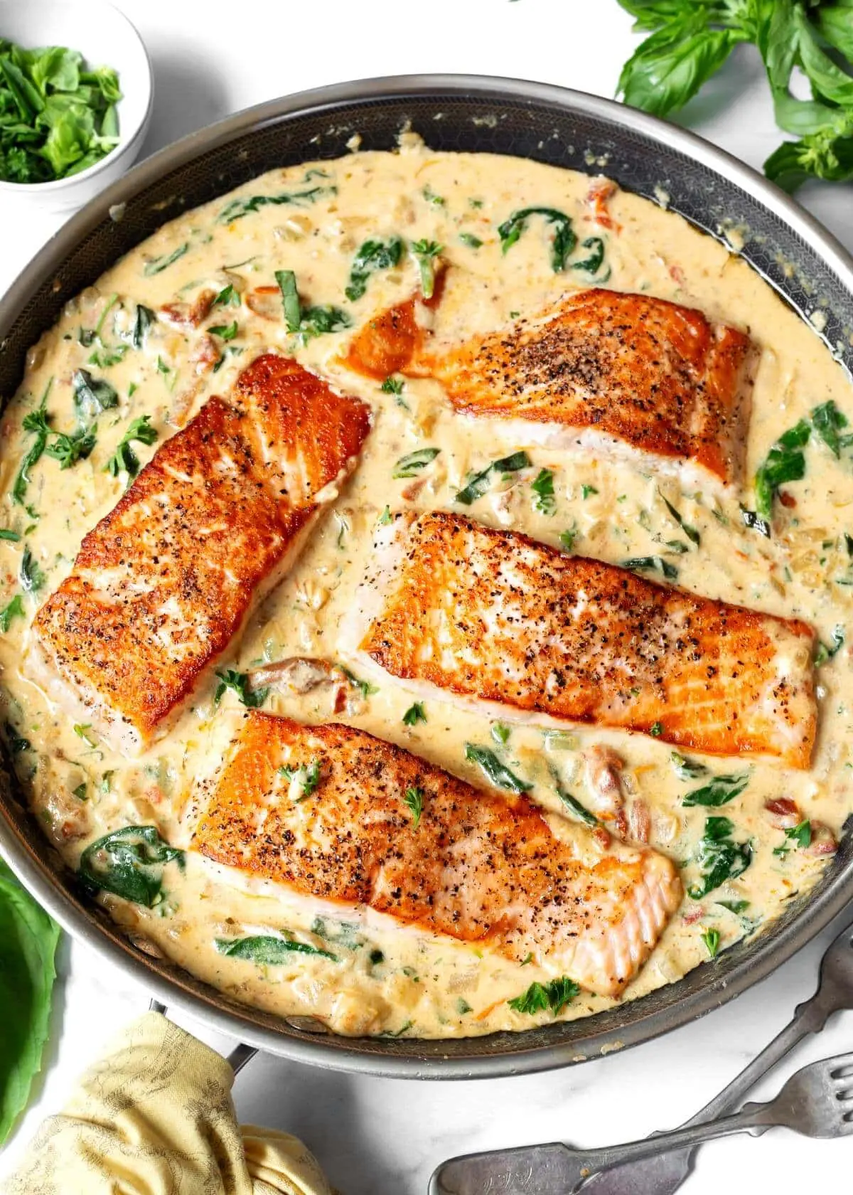 Tuscan Salmon – Shattered-Gold Crust with a High-Gloss Cream Mirror