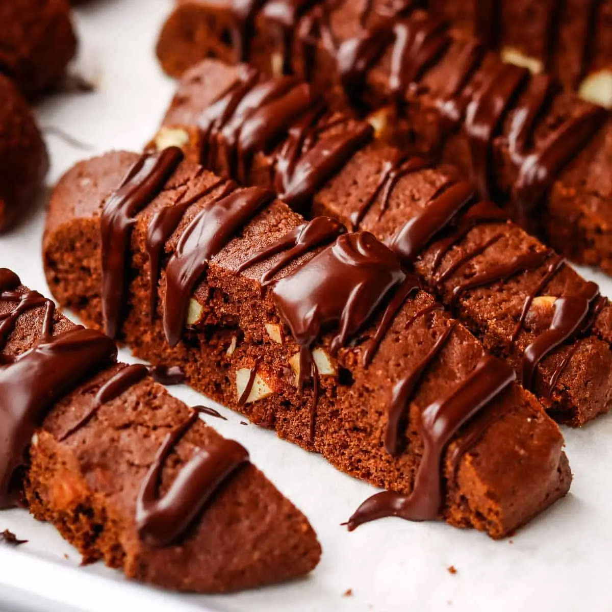 Almond Chocolate Biscotti – Shattered-Dark Cacao Crust with a High-Gloss Ink-Dark Mirror