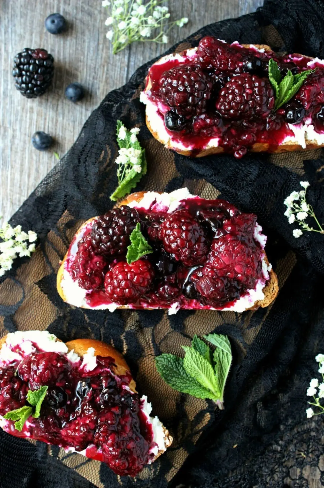 ๐ Berry Ricotta Toast