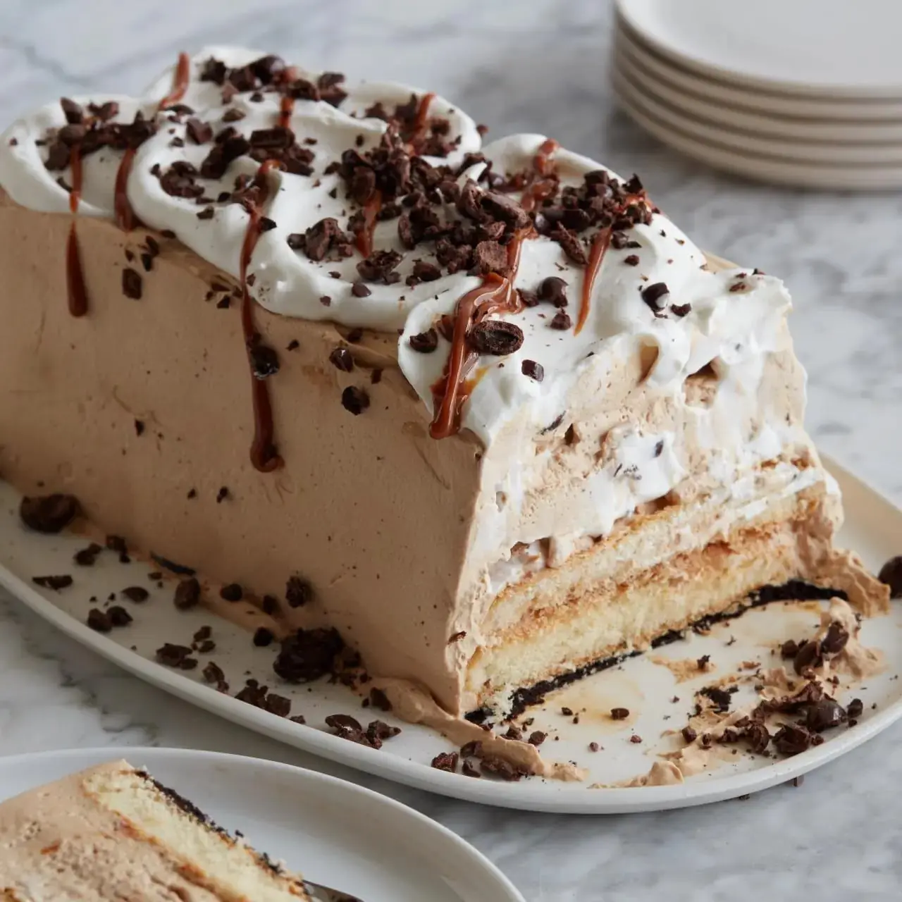 Cold Brew Icebox Cake – Shattered-Dark Cacao with a High-Gloss Ink-Dark Mirror