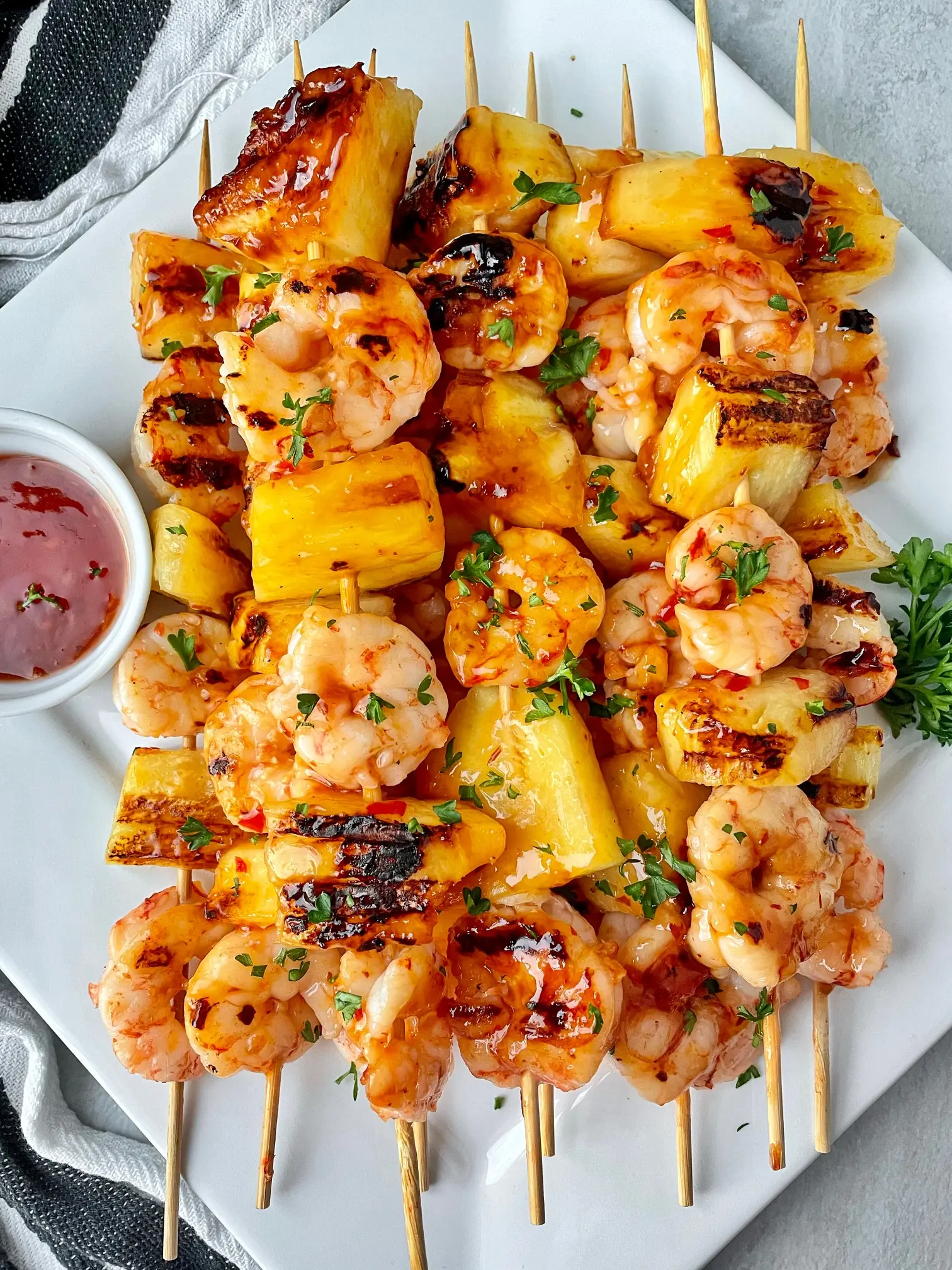 Pineapple Shrimp Skewers – Shattered-Char Crust with a High-Gloss Amber Mirror