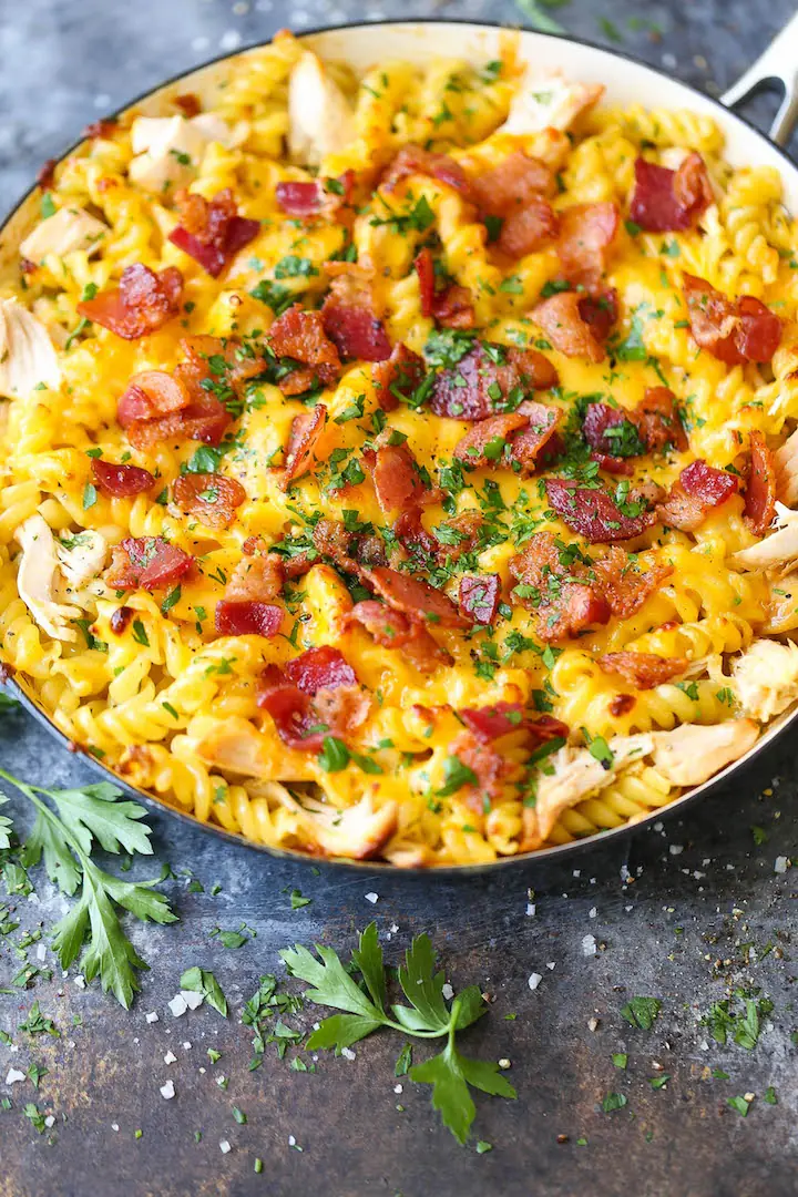 Chicken Bacon Ranch Pasta – Shattered-Char Crust with a High-Gloss Amber Mirror