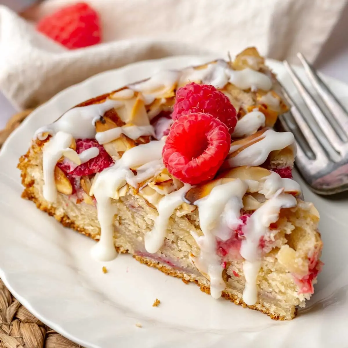 Raspberry Almond Cake – Shattered-Gold Crust with a High-Gloss Ruby Mirror