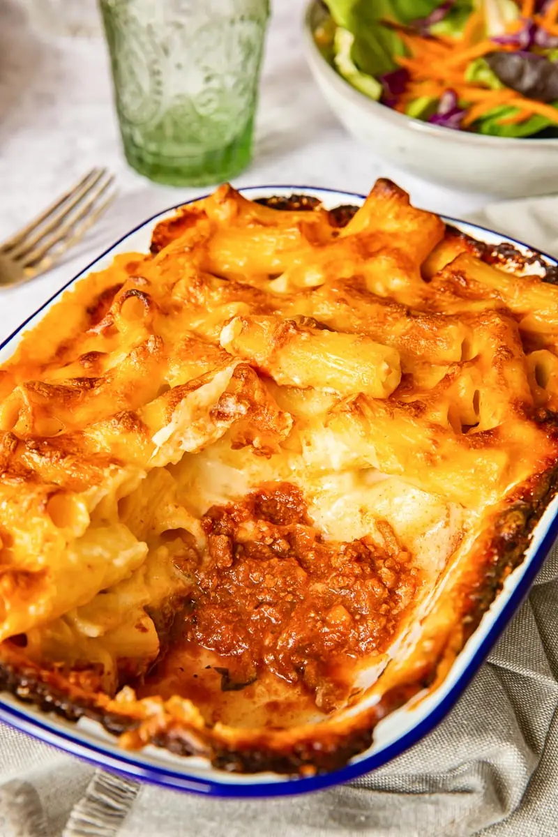 Baked Mac and Cheese – Three-Cheese Silk with a High-Gloss Amber Mirror