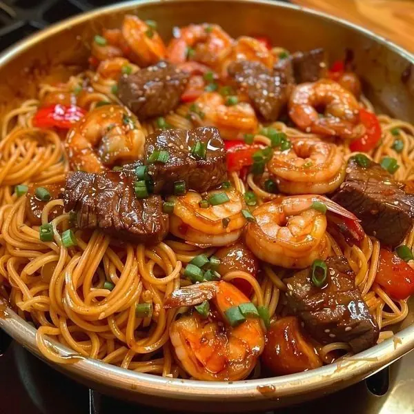 π€π₯© Shrimp & Beef Stir-Fry Noodles