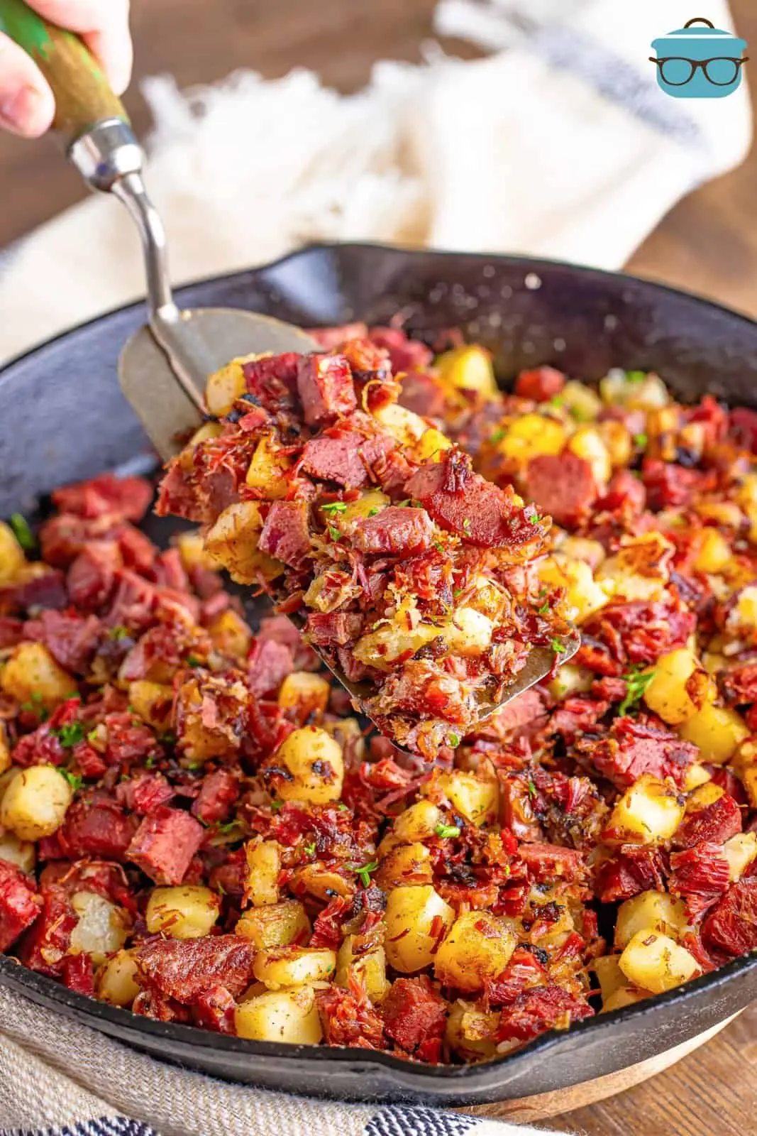 Corned Beef Hash – Shattered-Gold Crust with a High-Gloss Amber Mirror