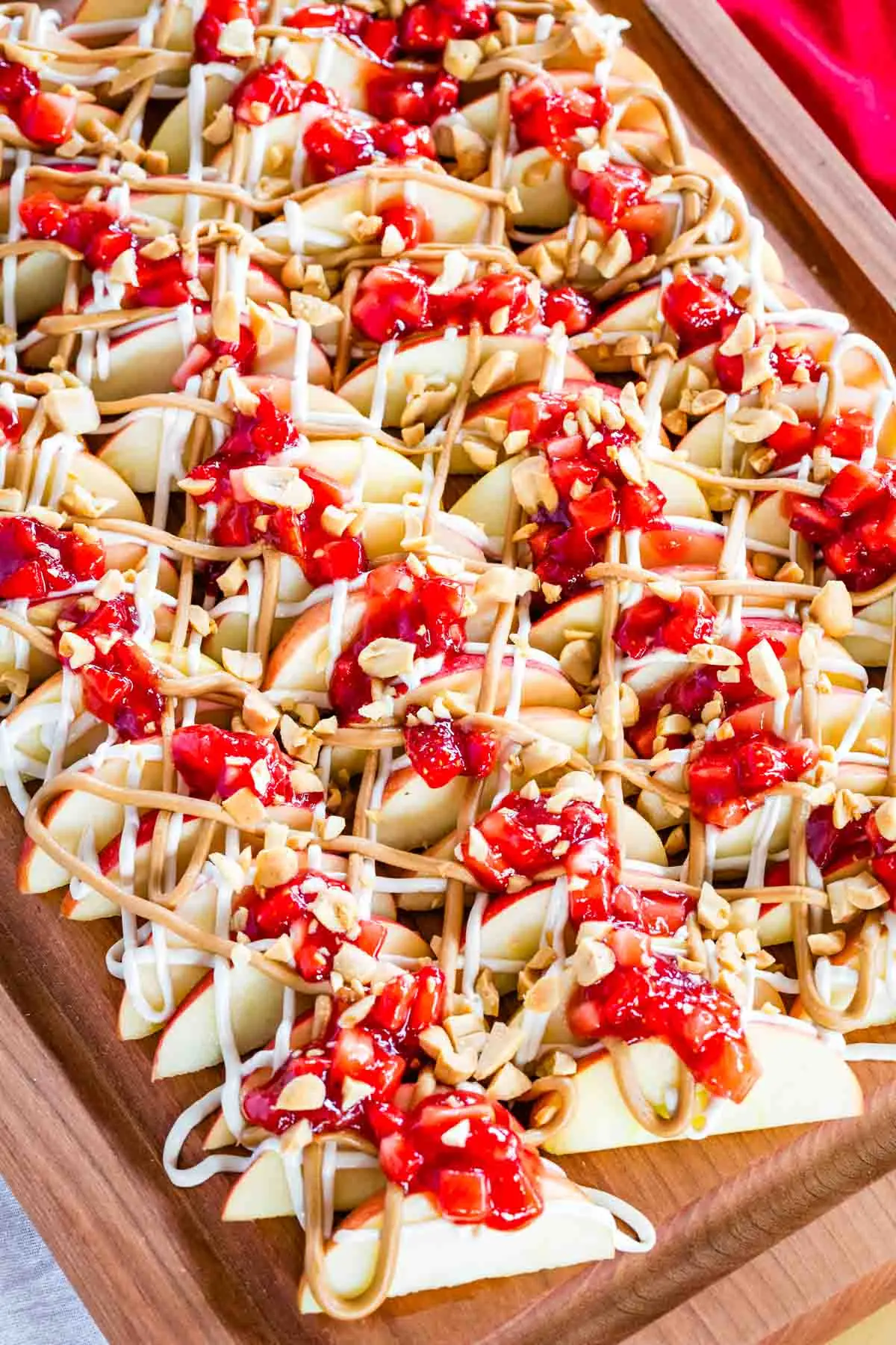 Apple Nachos – Shattered-Gold Crisp with a High-Gloss Ruby Mirror
