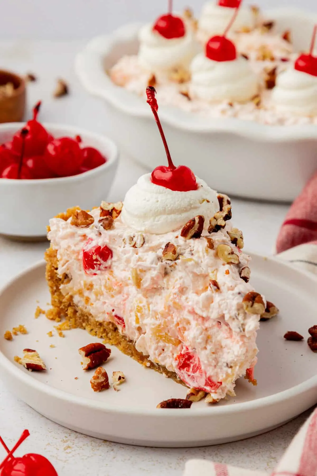 Millionaire Pie – Shattered-Gold Crust with a High-Gloss Ruby Mirror