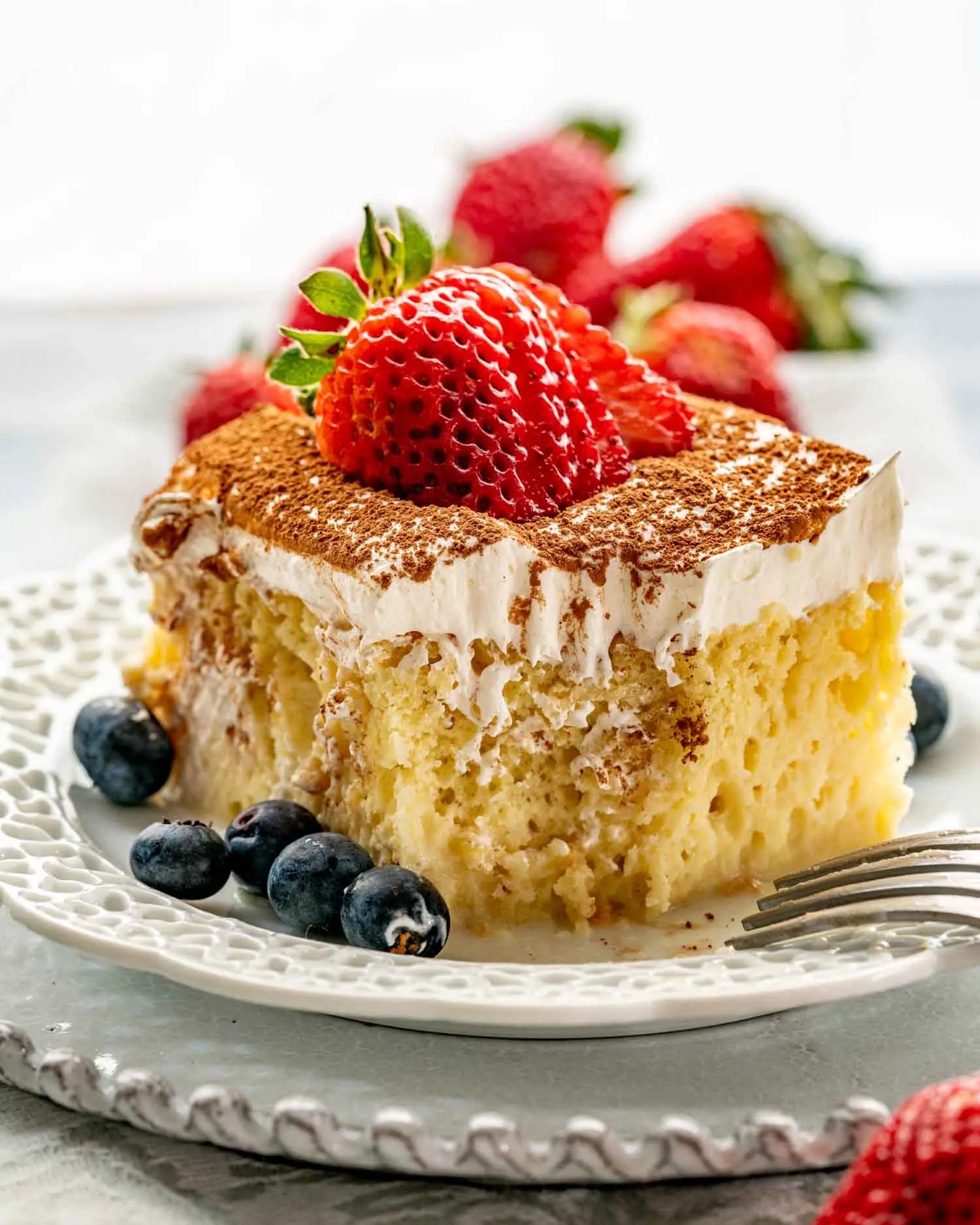 Authentic Tres Leches Cake – Shattered-Gold Crust with a High-Gloss Pearl Mirror