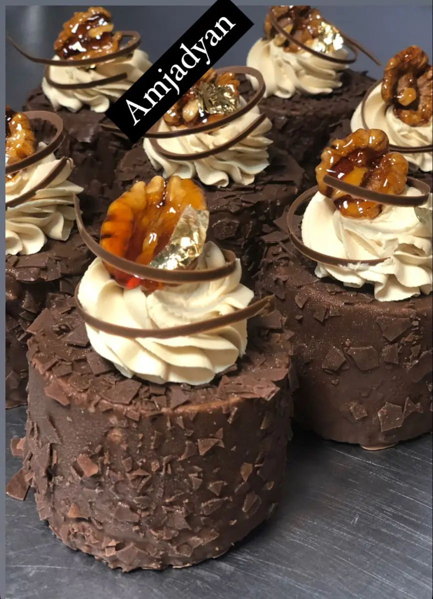 🍫 Mini Chocolate Hazelnut Crunch Cakes (Rich, Decadent & Elegant)