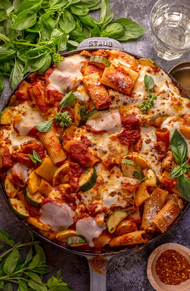 Baked Rigatoni Fra Diavolo – Shattered-Gold Crust with Spicy Sausage and Zucchini Silk