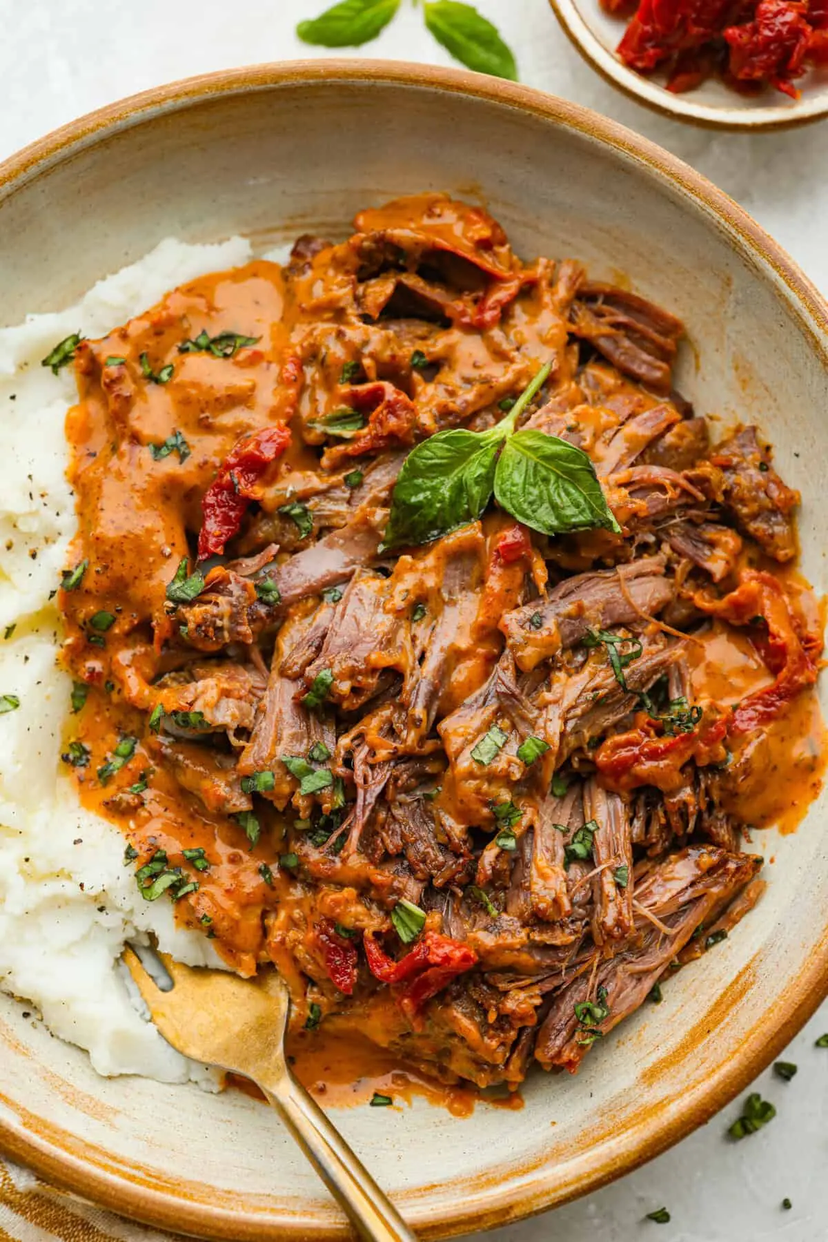 Marry Me Pot Roast – Shattered-Gold Crust with a Tuscan Cream Silk