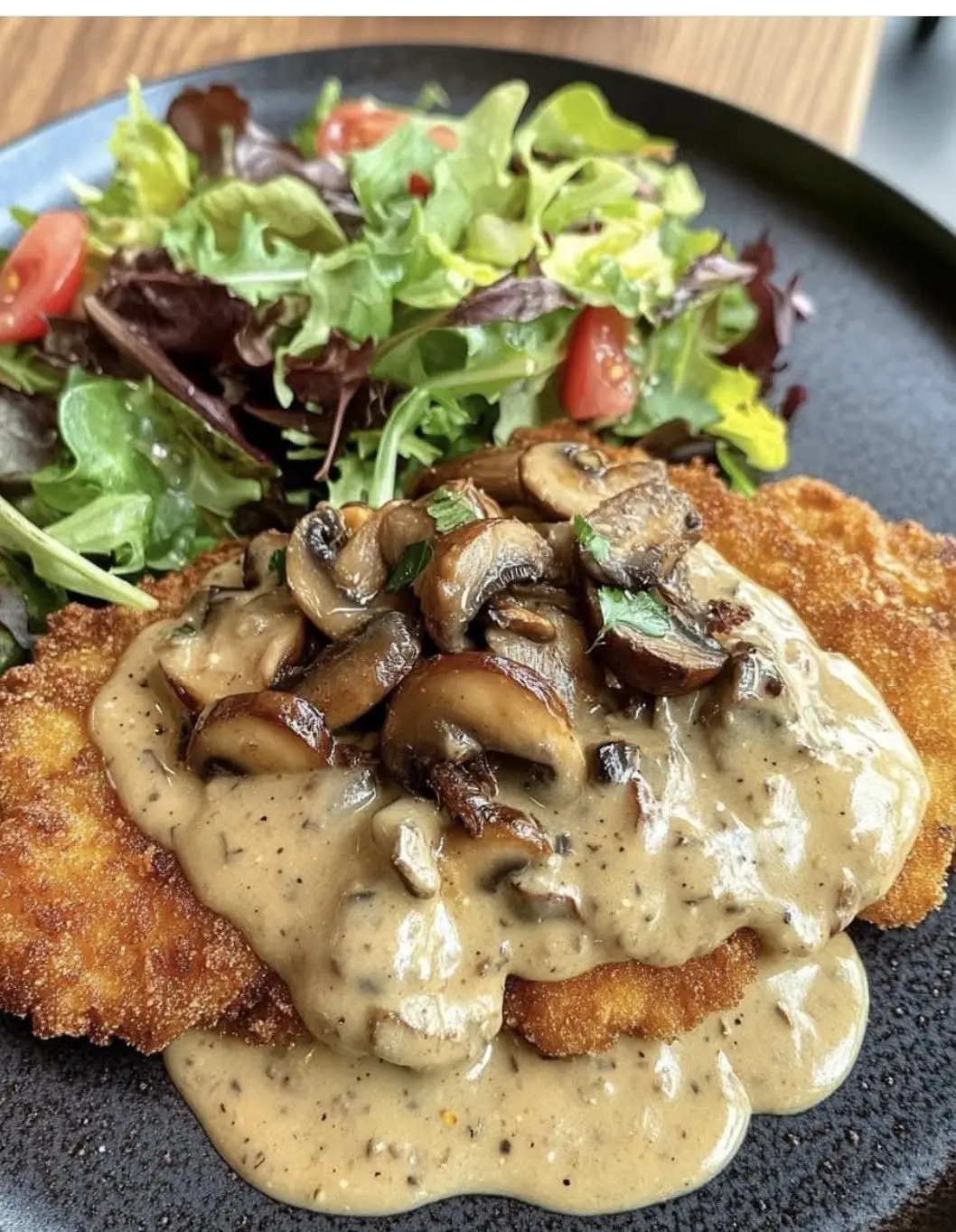 🍗🍄 CRISPY CHICKEN SCHNITZEL WITH CREAMY MUSHROOM SAUCE