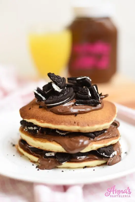 Oreo Chocolate Stuffed Pancakes