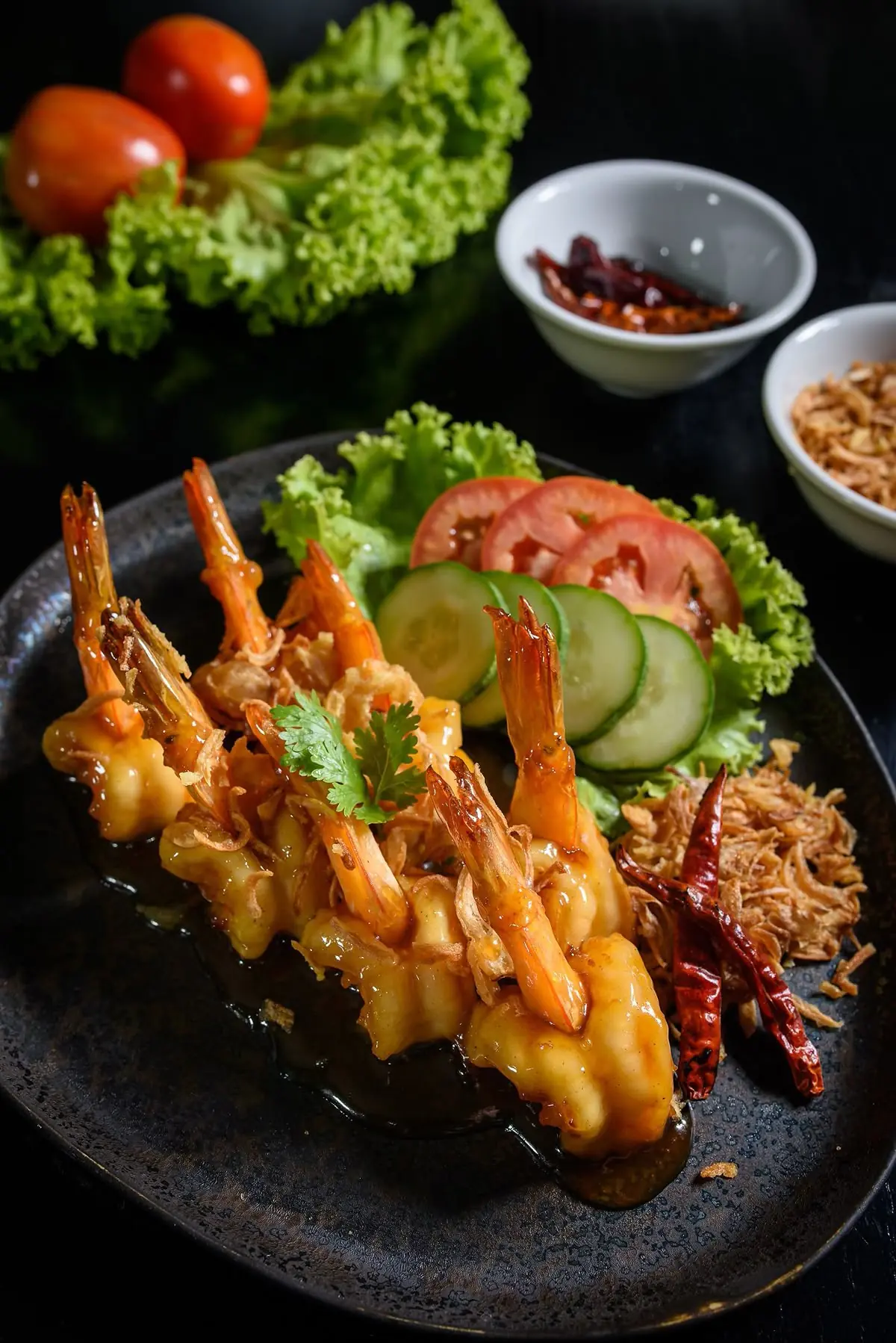 Crispy Shrimp with Creamy Chili Sauce