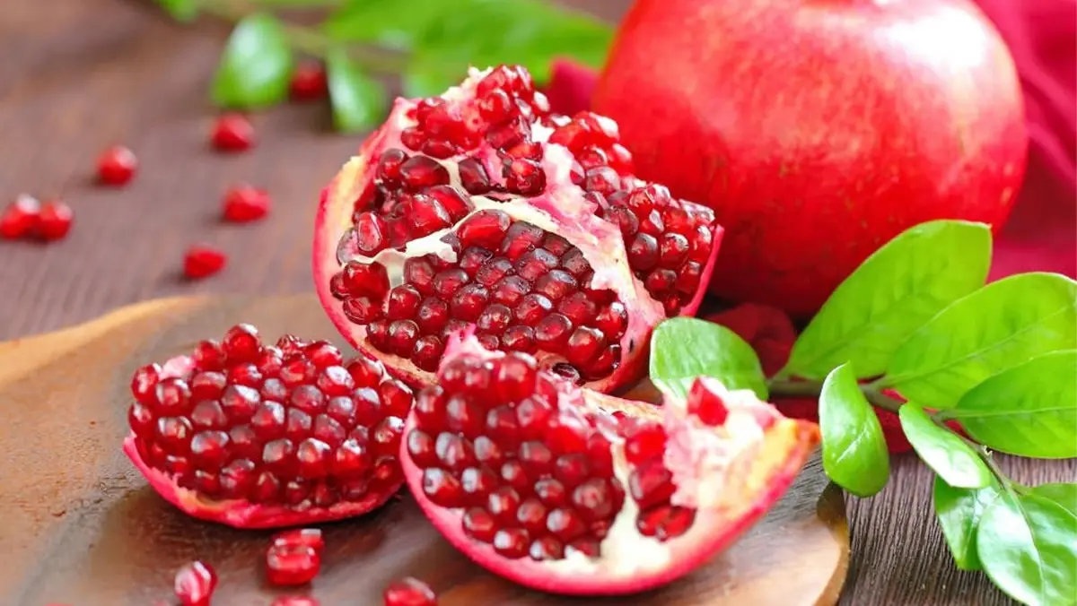 Pomegranate: One of the Most Powerful Antioxidant Fruits — But There Are Important Things You Should Know