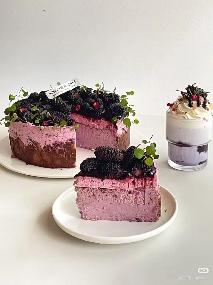 π Blackberry Cheesecake Mousse Cake β A Stunning Berry Dessert That Looks as Good as It Tastes