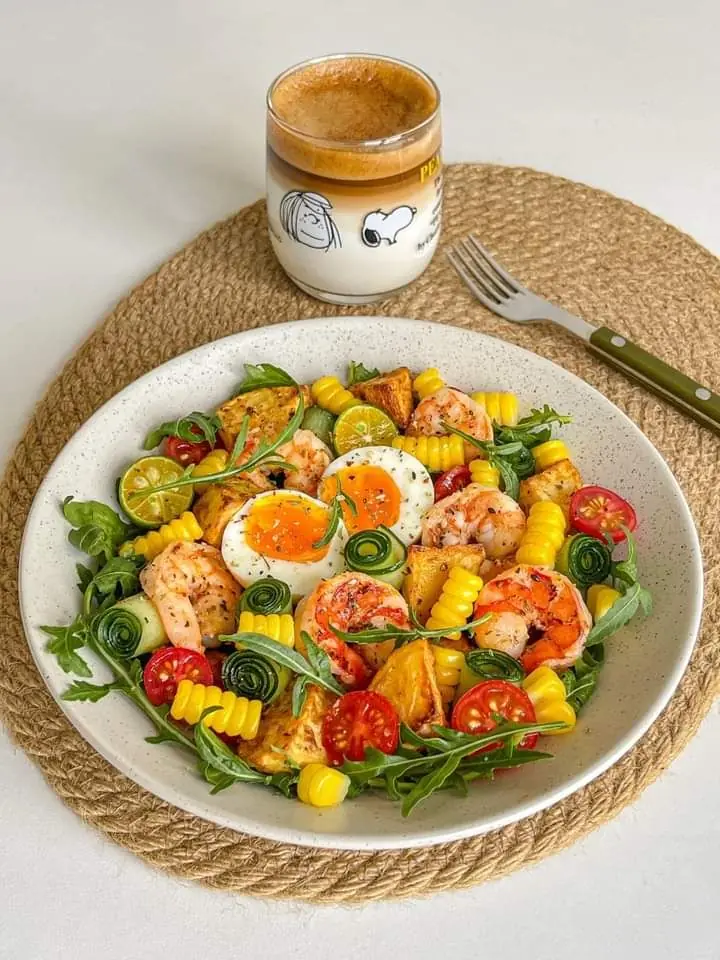 π₯ Grilled Shrimp, Egg & Roasted Sweet Potato Salad