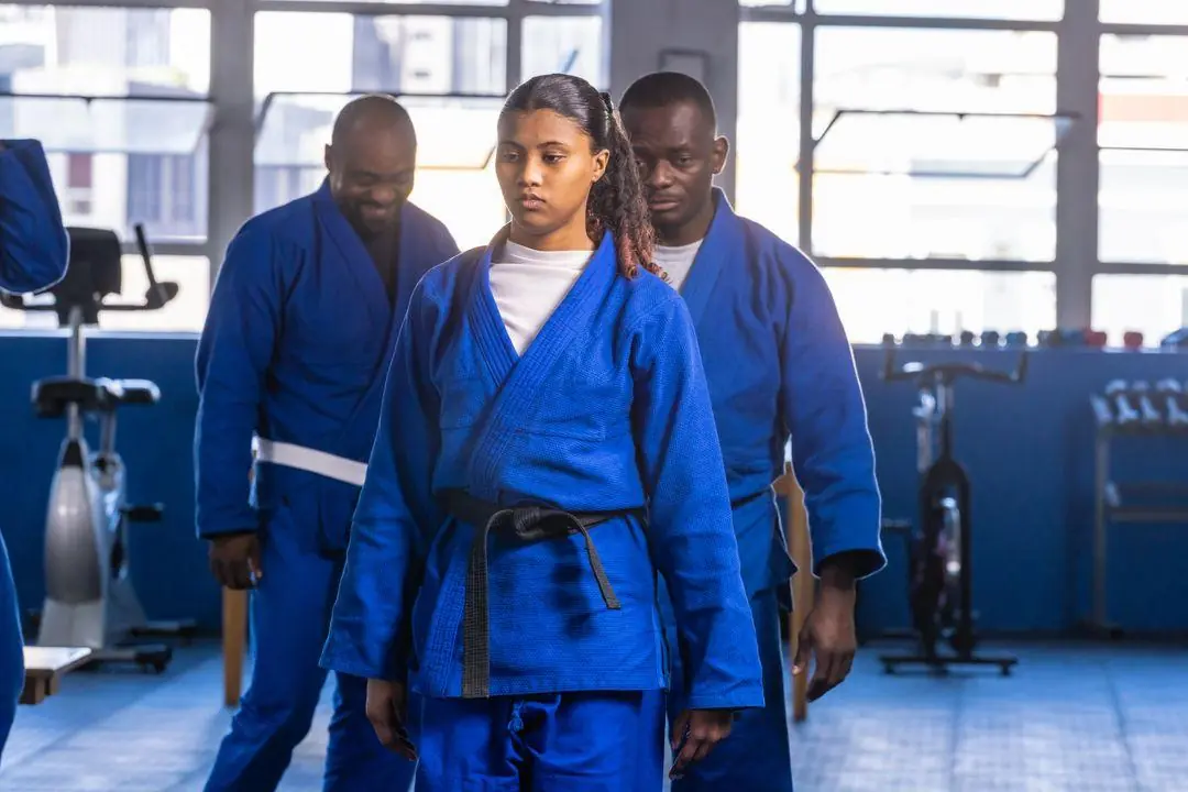 Black Belt Challenged a Woman “For Fun”… Seconds Later, the Entire Dojo Went Silent